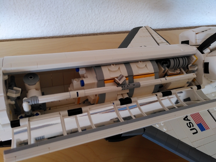 spacelab from BrickLink Studio [BrickLink]