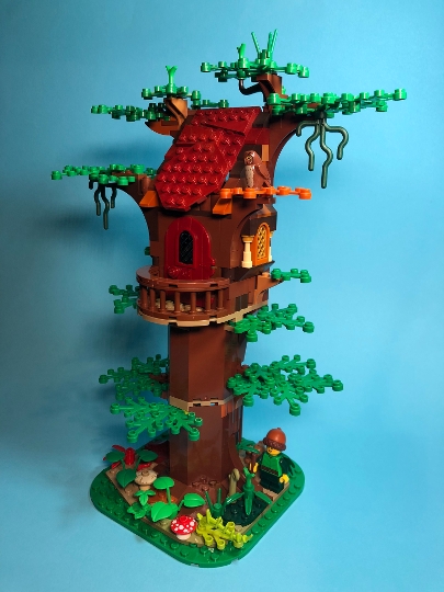 Forest Elf Tree House from BrickLink Studio