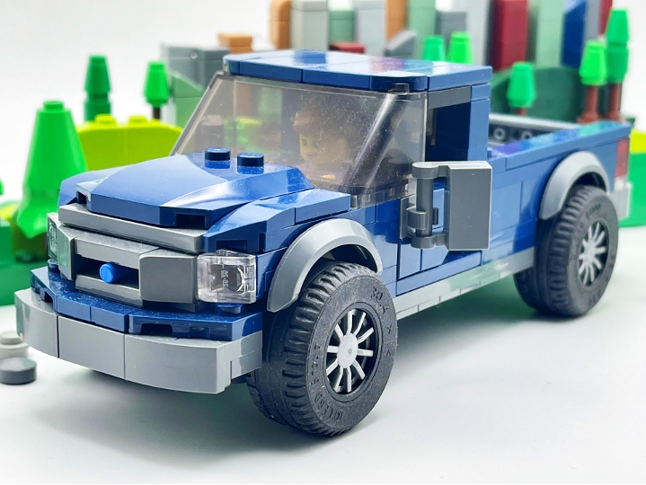 Ford F-150 from BrickLink Studio [BrickLink]