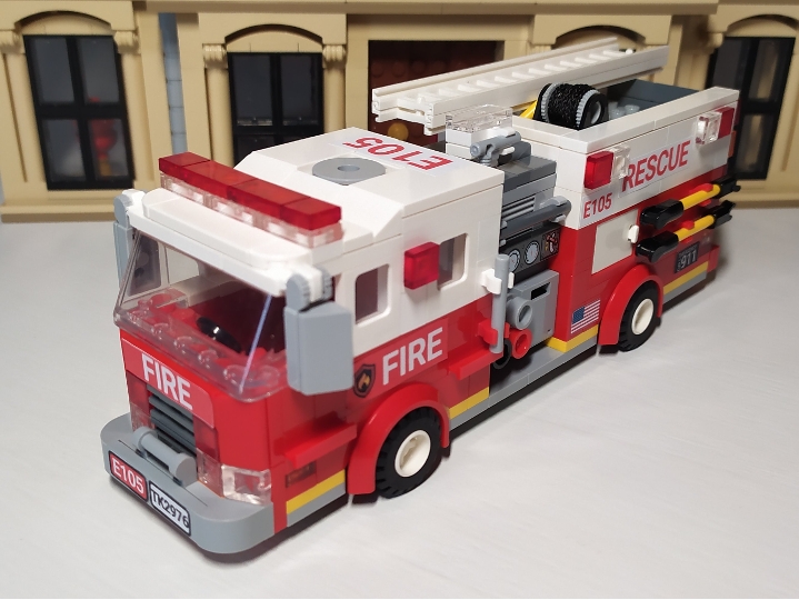 North American FD Fire Engine from BrickLink Studio [BrickLink]