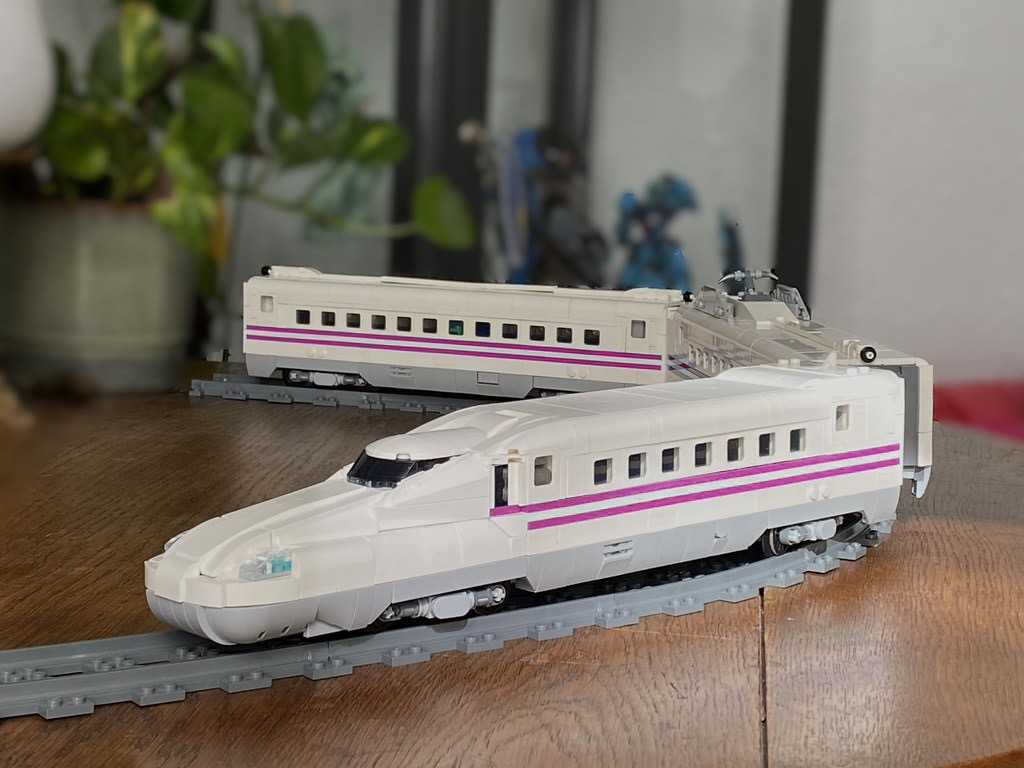 [The Sakura Express] [BrickLink]