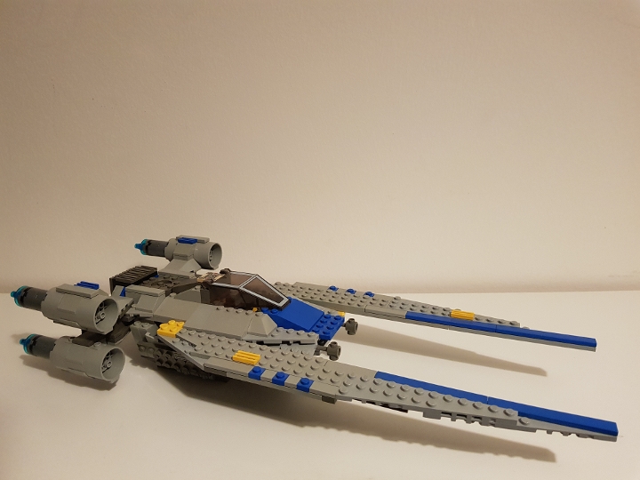 U-Wing Fighter [first generation style] from BrickLink Studio [BrickLink]