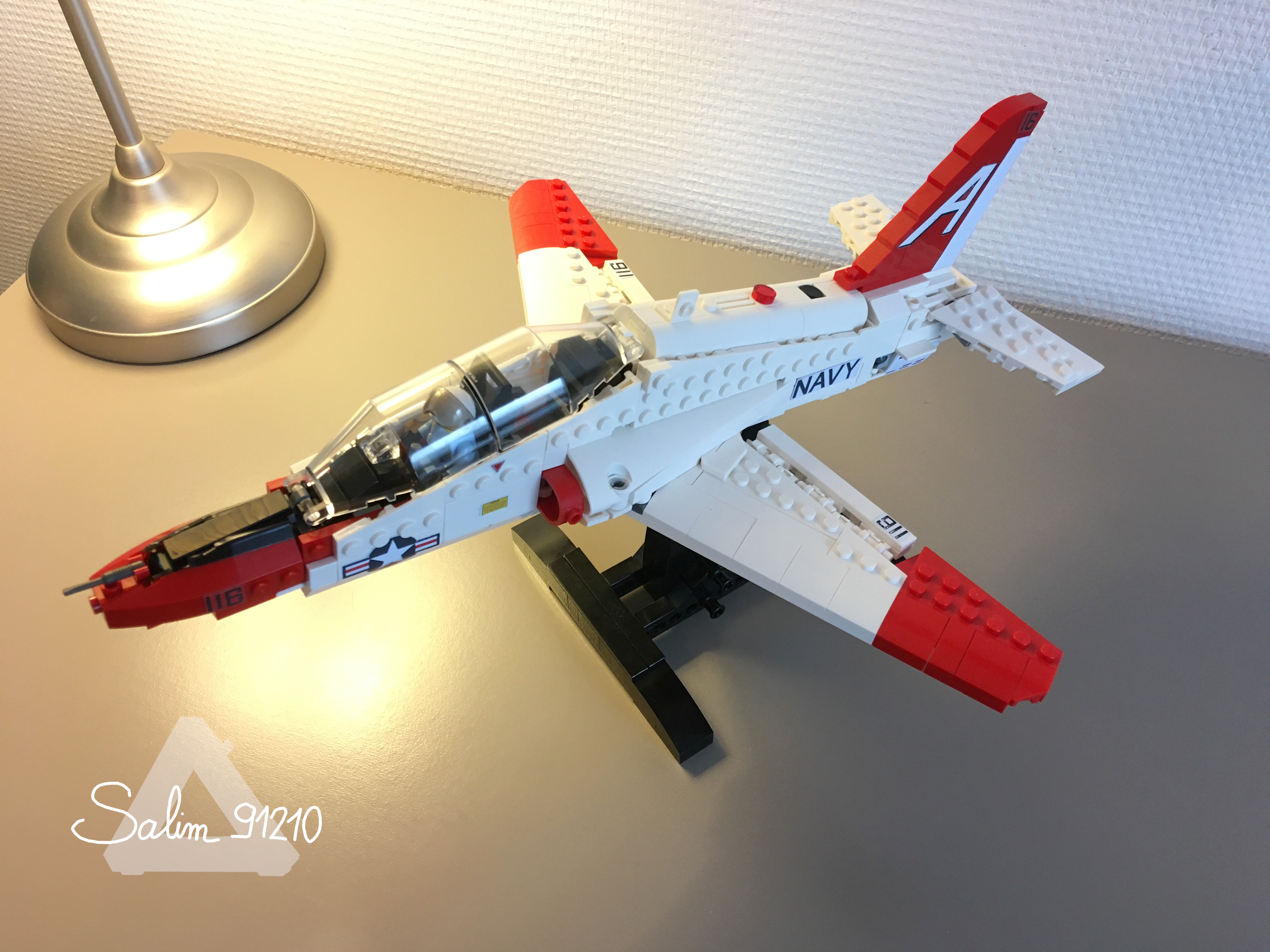 5892 L'avion supersonique, Wiki LEGO